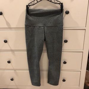 Lululemon cropped leggings
